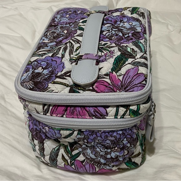 VERA BRADLEY LAVENDER MEADOW ICONIC BRUSH UP COSMETIC CASE - Picture 3 of 12